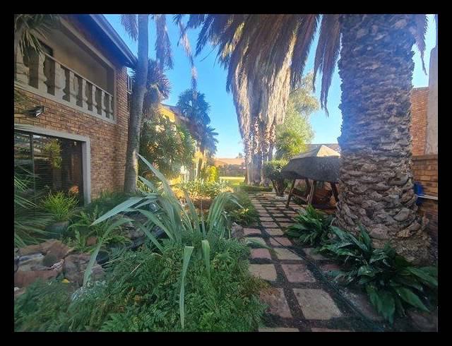 4 BEDROOM HOUSE FOR SALE IN SUNWARD PARK